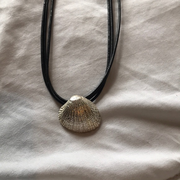 Seashell necklace - Picture 2 of 6